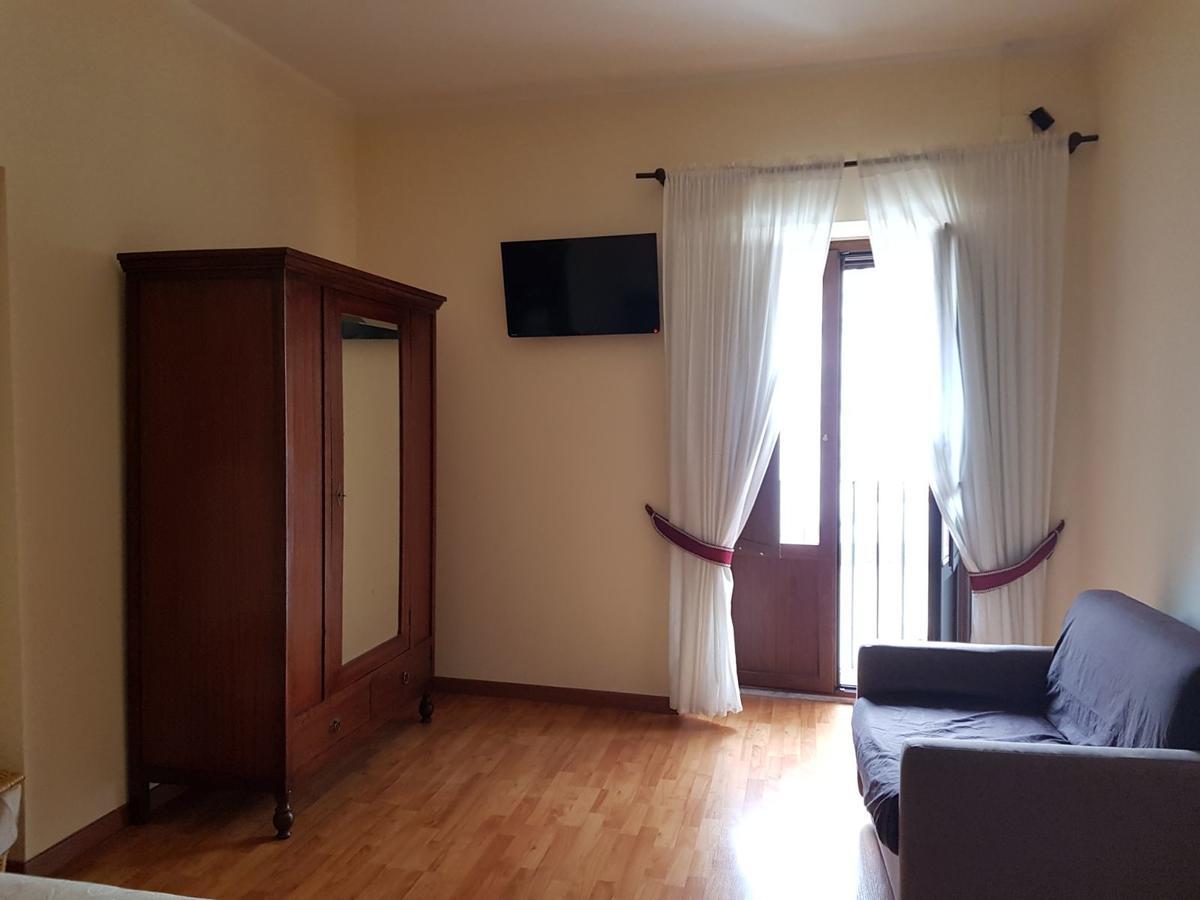 B&B La Piazzetta 파올라 외부 사진