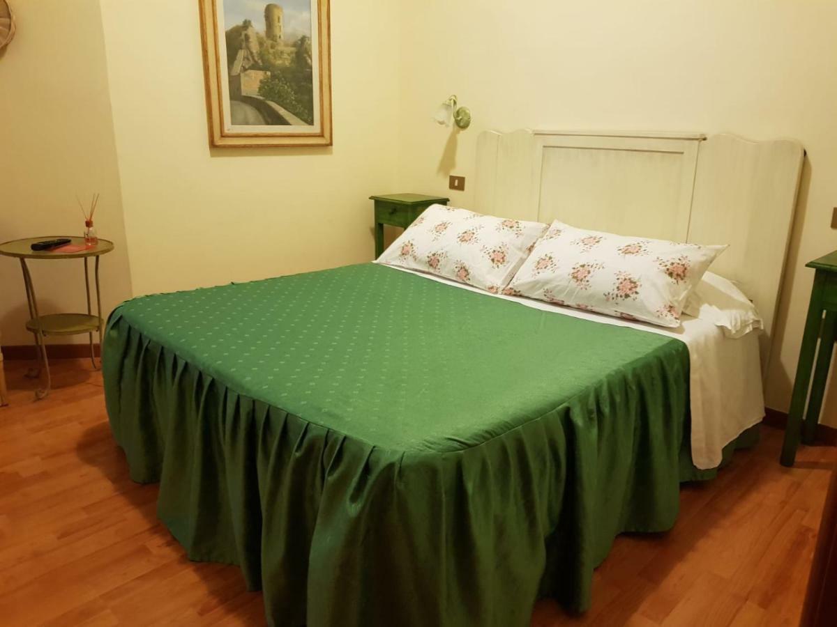 B&B La Piazzetta 파올라 외부 사진
