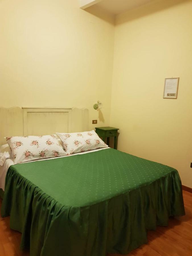 B&B La Piazzetta 파올라 외부 사진